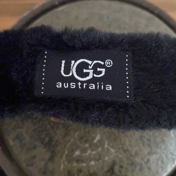 Fuzzy black earmuffs NEW - Picture 4 of 4